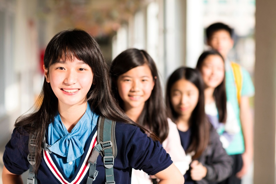 Por que as mulheres precisam frequentar a escola?