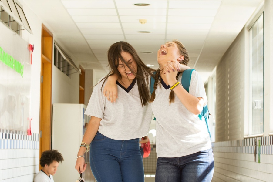 Como falar com seu filho sobre a volta às aulas