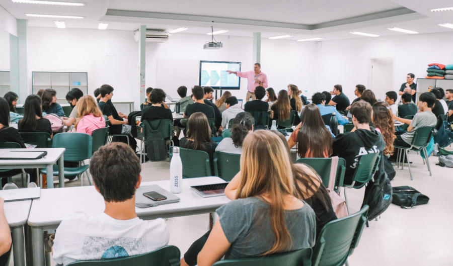 Será que o vestibular chegará ao fim? Entenda o que é o International Baccalaureate e como funciona