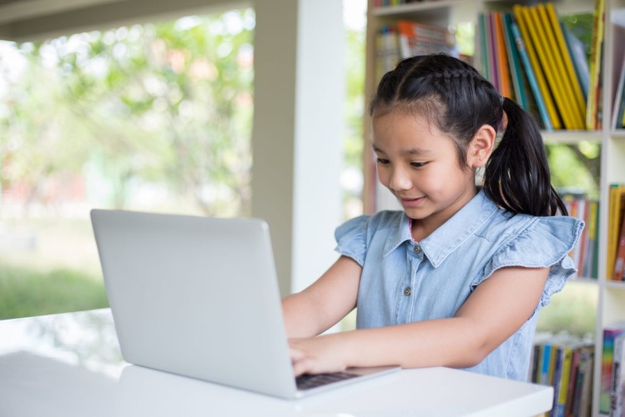 Escolas online: como funcionam e seus benefícios