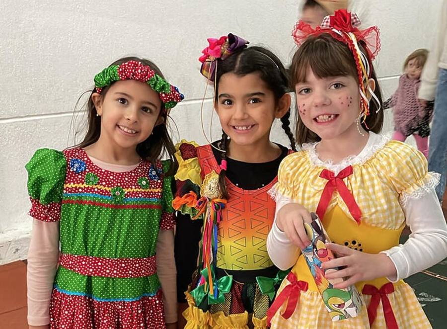 Cultura, guloseimas e muita diversão: festa junina é tradição nas escolas do Brasil