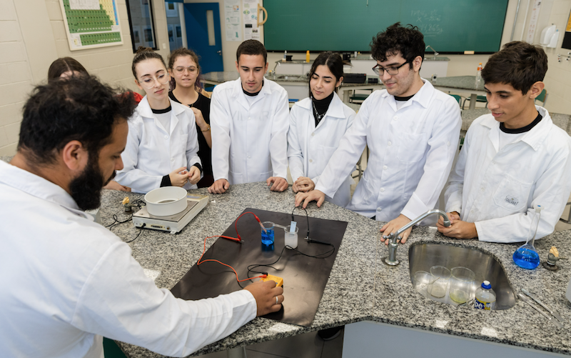 Aluno do Ensino Médio da Escola Villare