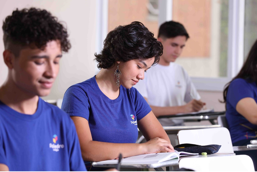 Alunos Medicina Poliedro Colégio