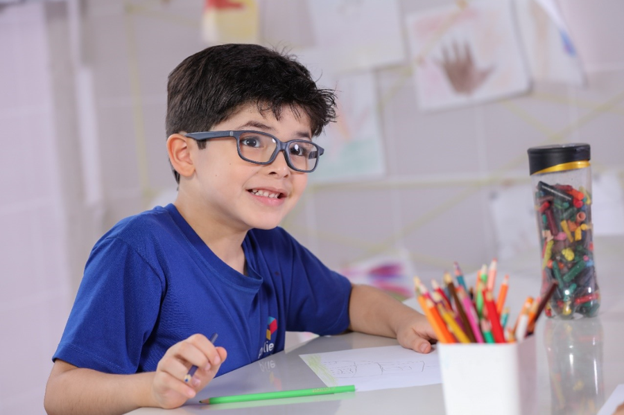 aluno do fundamental 1 poliedro colegio